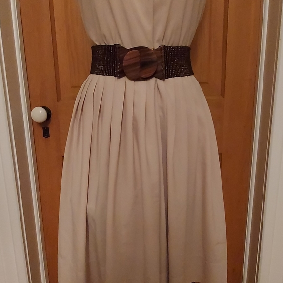 Calvin Klein Dress with belt - Picture 1 of 17